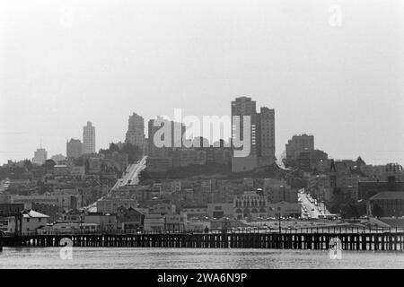 Blick auf San Francisco von der Bucht aus, 1962. Vue de San Francisco depuis la baie, 1962. Banque D'Images