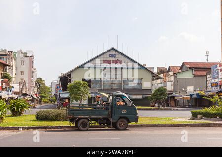 Ho Chi Minh ville, Vietnam, février 4 2022 : Kim bien Market vide à Saigon Cholon, Chinatown Banque D'Images