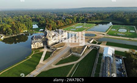 Drone photo Château de Chantilly France Europe Banque D'Images