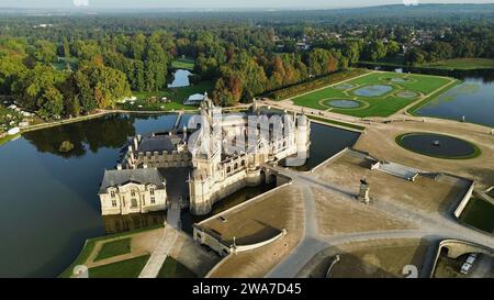 Drone photo Château de Chantilly France Europe Banque D'Images