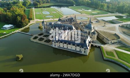 Drone photo Château de Chantilly France Europe Banque D'Images