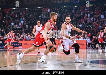 Pirée, Lombardie, Grèce. 2 janvier 2024. 0 THOMAS WALKUP de l'Olympiacos Piraeus pendant l'Euroleague, ronde 18, match entre l'Olympiacos Piraeus et l'EA7 Emporio Armani Milan au Peace & Friendship Stadium le 2 janvier 2024, au Piraeus, Grèce (image de crédit : © Stefanos Kyriazis/ZUMA Press Wire) USAGE ÉDITORIAL SEULEMENT! Non destiné à UN USAGE commercial ! Banque D'Images