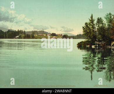 Rustic Lodge, Upper Saranac Lake, Adirondack Mountains, New York 1902. Banque D'Images