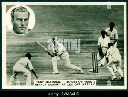 Ashes Test Matches 1936 37 00006 - Illustration de carte de cigarette d'époque Banque D'Images