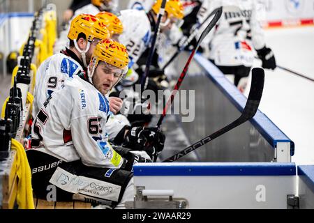 Christian Wejse (65, Fischtown Pinguins Bremerhaven ) traurig enttaeuscht, Nuernberg Ice Tigers vs Fischtown Pinguins Bremerhaven, Eishockey, DEL, 34. Spieltag, 02.01.2024, photo : Eibner-Pressefoto/Thomas Hahn Banque D'Images