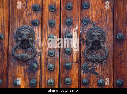 Porte traditionnelle. Villanueva de los Infantes, Ciudad Real province, Castilla la Mancha, Espagne. Banque D'Images