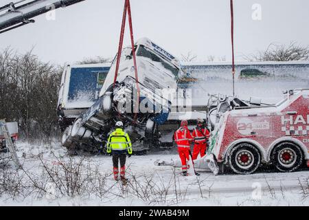 Viborg, Danemark. 03 janvier 2024. Fortes chutes de neige à Viborg, Jutland central, Danemark, mercredi 3 janvier 2024. Crédit : Ritzau/Alamy Live News crédit : Ritzau/Alamy Live News Banque D'Images