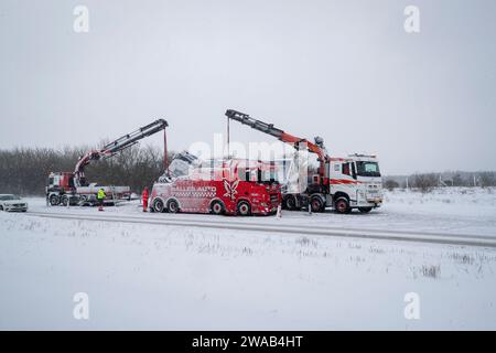 Viborg, Danemark. 03 janvier 2024. Fortes chutes de neige à Viborg, Jutland central, Danemark, mercredi 3 janvier 2024. Crédit : Ritzau/Alamy Live News crédit : Ritzau/Alamy Live News Banque D'Images