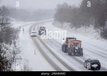 Viborg, Danemark. 03 janvier 2024. Fortes chutes de neige à Viborg, Jutland central, Danemark, mercredi 3 janvier 2024. Crédit : Ritzau/Alamy Live News crédit : Ritzau/Alamy Live News Banque D'Images