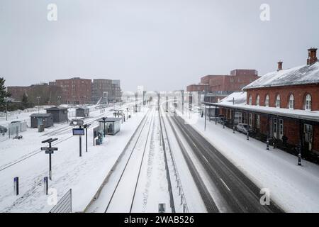 Viborg, Danemark. 03 janvier 2024. Fortes chutes de neige à Viborg, Jutland central, Danemark, mercredi 3 janvier 2024. Crédit : Ritzau/Alamy Live News crédit : Ritzau/Alamy Live News Banque D'Images