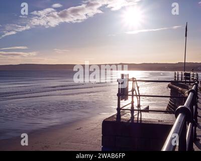 Vue sur les rambardes à Filey Beach, North Yorkshire, Angleterre Banque D'Images