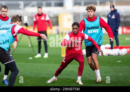 Koeln, Deutschland. 03 janvier 2024. Justin Diehl (1. FC K?ln, 45) 1. FC K?ln, formation 03.01.2024 crédit : dpa/Alamy Live News Banque D'Images