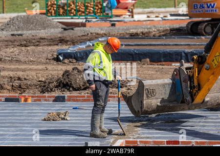 Étapes de la construction ; Farington Mews Keepmoat homes promoteurs immobiliers, fondations pour 520 nouvelles maisons sur le site de développement à Chorley. Constructeurs commencez la construction de ce grand nouveau lotissement en utilisant des systèmes de plancher en béton préfabriqué Lynx. ROYAUME-UNI Banque D'Images