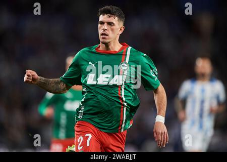 Javi Lopez de Deportivo Alaves réagit lors du match de LaLiga EA Sports entre Real Sociedad et Deportivo Alaves au Reale Arena Stadium le 02 janvier 2024 à San Sebastian, Espagne. Crédit : Cesar Ortiz Gonzalez/Alamy Live News Banque D'Images