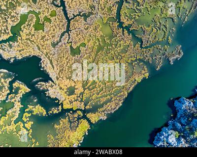 Vue aérienne de la rivière Delta de Dalyan près de la plage d'Iztuzu dans la province de Mugla, Turquie. Banque D'Images