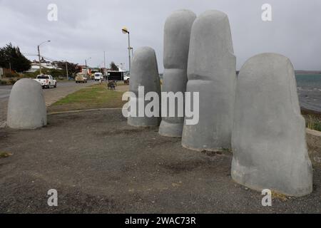 Sculpture de la Mano à Puerto Natales.Ultima Esperanza Province.Chilean Patagonia.Chile Banque D'Images