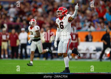 Le receveur des Georgia Bulldogs Dominic Lovett (6) célèbre le match du Capital One Orange Bowl contre les Florida State Seminoles, le samedi 30 décembre 2023, au Hard Rock Stadium de Miami Gardens, FL. (Machine à sous Brandon/image du sport) Banque D'Images