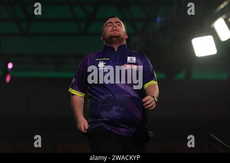 Alexandra Palace, Londres, Royaume-Uni. 3 janvier 2024. 2023/24 PDC Paddy Power World Darts Championships Day 16, finale ; Un déprimé Luke Littler après avoir perdu le 7e set contre Luke Humphries pour 4-3 Credit : action plus Sports/Alamy Live News Banque D'Images