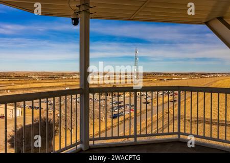 Plate-forme d'observation à Golden Spike Tower à Bailey Yard, le plus grand triage ferroviaire au monde, Union Pacific Railroad, North Platte, Nebraska, U. Banque D'Images
