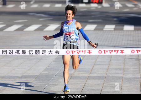Gunma Prefecture Goverment, Gunma, Japon. 1 janvier 2024. Hayate Takeuchi (), 1 JANVIER 2024 - Ekiden : nouvel an Ekiden 2024 68e course industrielle d'Ekiden au gouvernement de la préfecture de Gunma, Gunma, Japon. Crédit : Yohei Osada/AFLO SPORT/Alamy Live News Banque D'Images