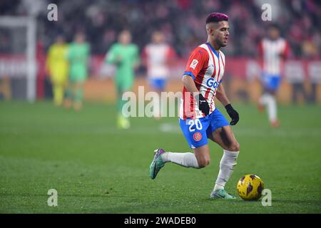 Girona, ESP. 03 janvier 2024. GIRONA FC-ATLÉTICO DE MADRID 03 janvier 2024 Yan Couto (20) de Girona FC lors du match entre Girona FC et AT. De Madrid correspondant à la dix-neuvième journée de la Liga EA Sports au stade municipal de Montilivi à Gérone, Espagne. Crédit : Rosdemora/Alamy Live News Banque D'Images