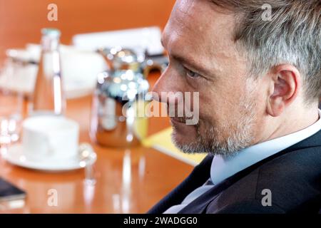 Le ministre fédéral des Finances Christian Lindner devant le début de la réunion du cabinet à la Chancellerie, Berlin, 29 03 2023 Banque D'Images