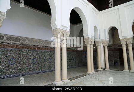 Intérieur de la Grande Mosquée de Paris, France Banque D'Images