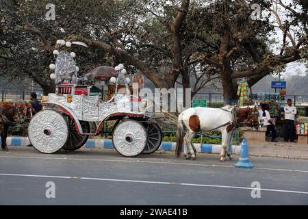 Calèche dessinée en argent, Kolkata, Bengale occidental, Inde Banque D'Images