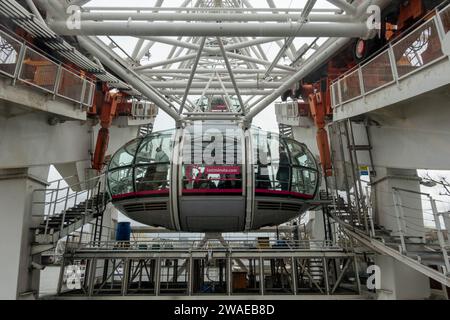 Passagers en capsule, le London Eye ou la Millennium Wheel, Banque D'Images