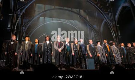 Col rideau, Harry Potter et l'enfant maudit, Palace Theatre, Londres, Royaume-Uni Banque D'Images