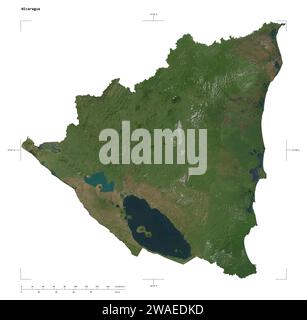 Forme d'une carte satellite à haute résolution du Nicaragua, avec échelle de distance et coordonnées de la frontière de la carte, isolé sur blanc Banque D'Images