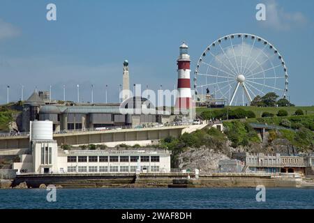 Image de reportage d'archives de la Grande roue sur Plymouth Hoe avril 2011. Elle a cessé ses activités à la fin de 2013. Il y avait une demande de planification pour un wh similaire Banque D'Images