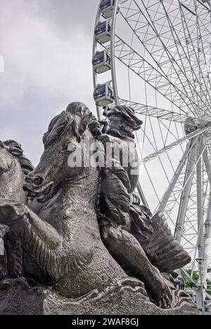 Image de reportage d'archives de la Grande roue sur Plymouth Hoe avril 2011. Elle a cessé ses activités à la fin de 2013. Il y avait une demande de planification pour un wh similaire Banque D'Images