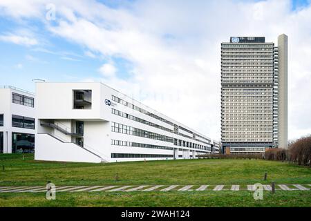 Bonn, Allemagne janvier 03 2024 : Construction du siège de la chaîne de télévision étrangère Deutsche Welle de la République fédérale d'Allemagne Banque D'Images