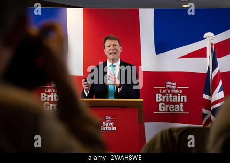 Londres, Royaume-Uni. 03 janvier 2024. Richard Tice, leader de la réforme britannique, prend la parole lors d'une conférence de presse pour exposer les plans de son parti avant les élections générales de Londres. Les réformistes ont augmenté leur place dans les sondages d'opinion à 10 p. 100, ce qui pose un sérieux défi aux sièges conservateurs et aux députés de tout le pays. (Photo Tejas Sandhu/SOPA Images/Sipa USA) crédit : SIPA USA/Alamy Live News Banque D'Images