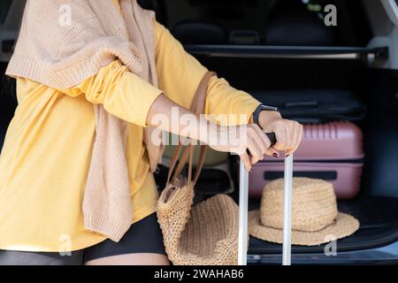 Emballage des bagages en préparation du voyage Banque D'Images