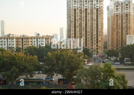 SHENZHEN, CHINE - 22 NOVEMBRE 2019 : Shenzhen vue de UpperHills. Banque D'Images