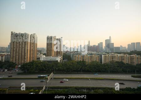 SHENZHEN, CHINE - 22 NOVEMBRE 2019 : Shenzhen vue de UpperHills. Banque D'Images