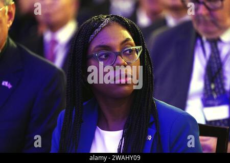 Photo de dossier datée du 22/11/23 du secrétaire d'entreprise, Kemi Badenoch, au Forum des affaires de Shaping the future : UK-Korea, à Mansion House, au centre de Londres. Le gouvernement fait pression pour un accord commercial amélioré avec la Turquie, alors que le secrétaire aux affaires, Kemi Badenoch, se rend à Istanbul. Les deux pays ont un accord qui couvre les biens mais pas les services, le numérique ou les données. Date d'émission : vendredi 5 janvier 2024. Banque D'Images