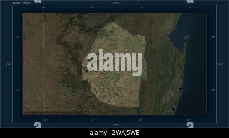 ESwatini mis en évidence sur une carte satellite à haute résolution avec le point de la capitale du pays, la grille cartographique, l'échelle de distance et la carte de coordonnées de frontière Banque D'Images