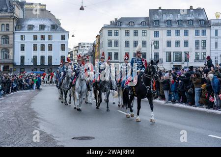 Reine Margrethe II Ride en Golden Carriage Banque D'Images