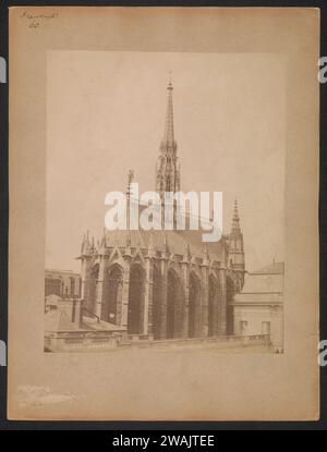 Vue de la Sainte-Chapelle à Paris, Anonyme, 1850 - 1900 photographie carton Sainte Chapelle. Support photographique albumen print église (extérieur) Sainte Chapelle Banque D'Images