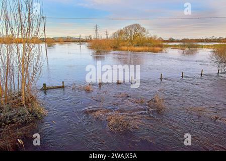 Inondation de la vallée inférieure de l'Avon à Christchurch Dorset Banque D'Images