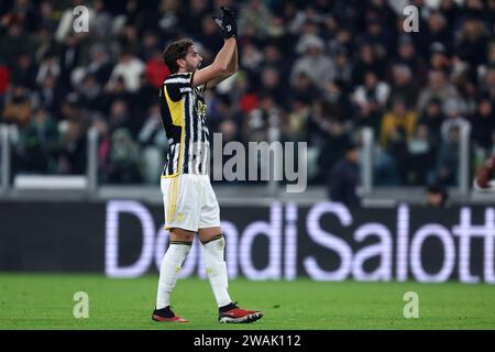 Torino, Italie. 04 janvier 2024. Manuel Locatelli de Juventus FC gestes lors du match de football Coppa Italia entre Juventus FC et nous Salernitana au stade Allianz le 4 janvier 2024 à Turin, Italie . Crédit : Marco Canoniero/Alamy Live News Banque D'Images