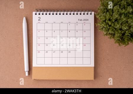 Calendrier de bureau de février 2024 à plat Banque D'Images