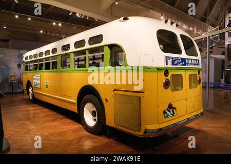 Le bus dans lequel Rosa Parks a été arrêtée, en 1955, pour ne pas avoir cédé son siège à un homme blanc, au Henry Ford Museum of American innovation Banque D'Images