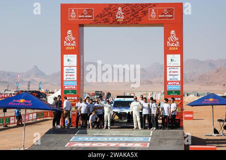 Al-Ula, Arabie Saoudite - 4 janvier 2024, 1020 HYSE, HYSE-X1, Dakar future Mission 1000, podium de départ, lors de la cérémonie du Camp de départ Al Ula du Dakar 2024 le 4 janvier 2024 à Al-Ula, Arabie Saoudite - photo Antonin Vincent/DPPI crédit : DPPI Media/Alamy Live News Banque D'Images