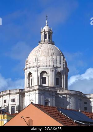 Belle église nommée Igreja de Santa Engrácia Panthéon National de Lisbonne au Portugal Banque D'Images