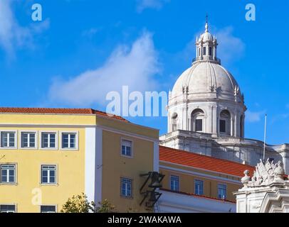 Belle église nommée Igreja de Santa Engrácia Panthéon National de Lisbonne au Portugal Banque D'Images