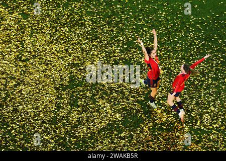 (240105) -- PÉKIN, 5 janv. 2024 (Xinhua) -- les joueuses espagnoles célèbrent la victoire après la cérémonie de remise de la coupe du monde féminine de la FIFA 2023 à Sydney, Australie, le 20 août 2023. (Xinhua/Bai Xuefei) Banque D'Images